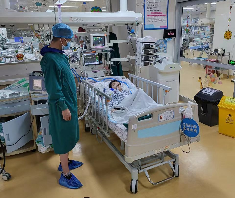 越西县跨省救护车出租公司