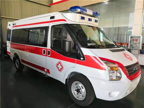 越西县福特V362救护车